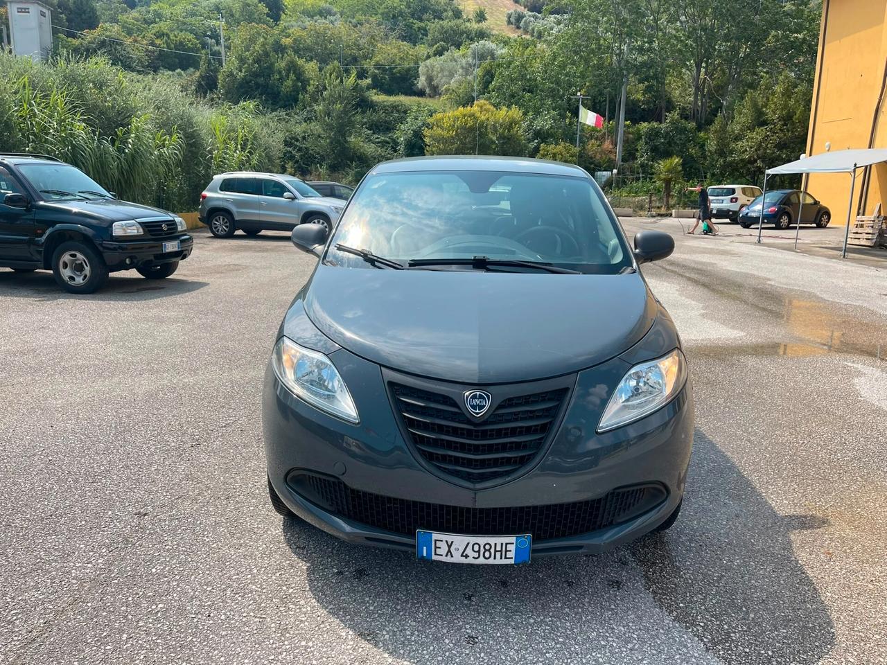Lancia Ypsilon 0.9 TwinAir 85 CV 5 porte Metano Ecochic Elefantino