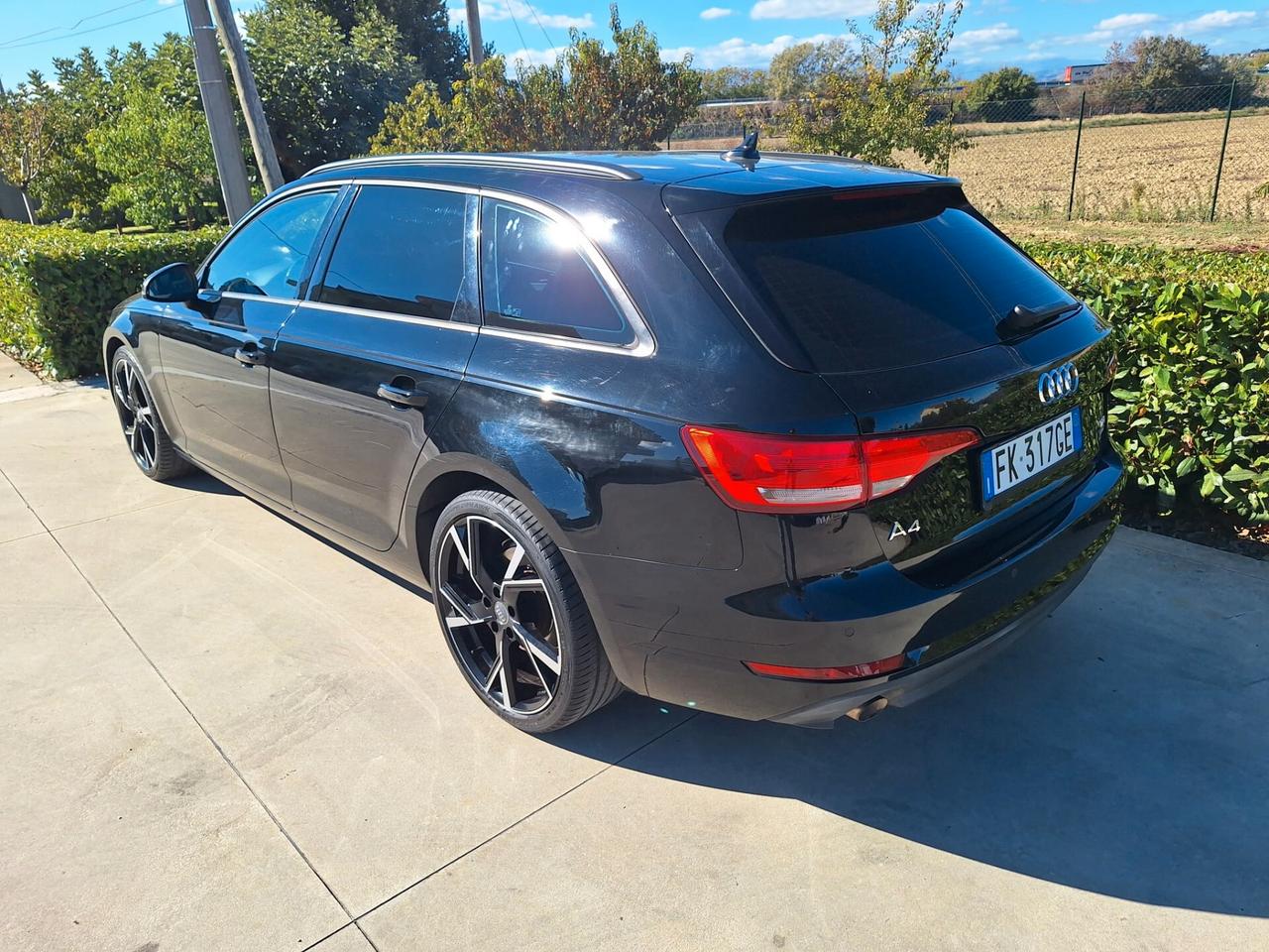 Audi A4 2.0 TDI 150 CV quattro Sport