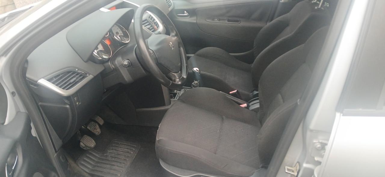 Peugeot 207 1.6 HDi neopatentati