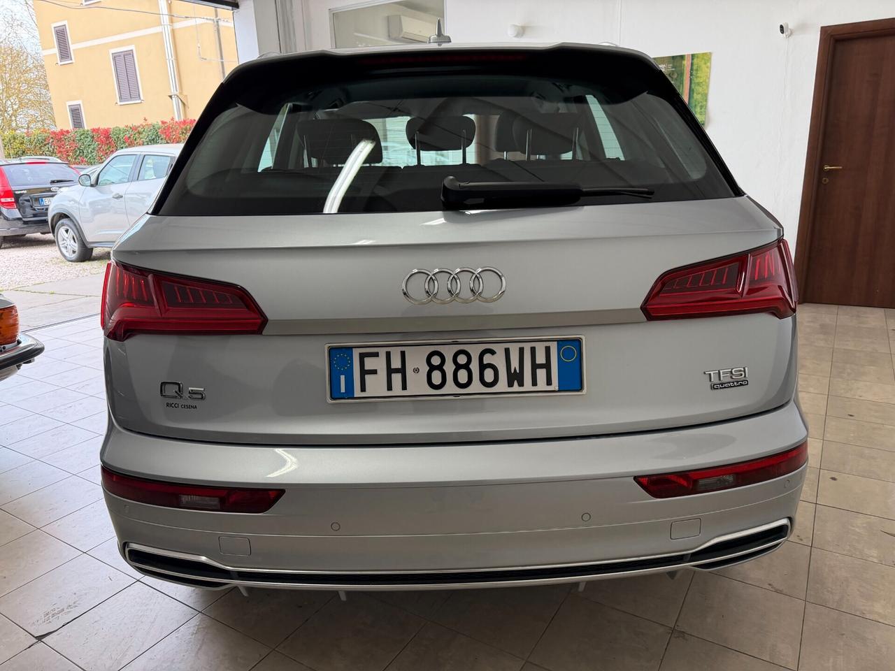 Audi Q5 2.0 TFSI quattro S tronic Business Sport KM 112000