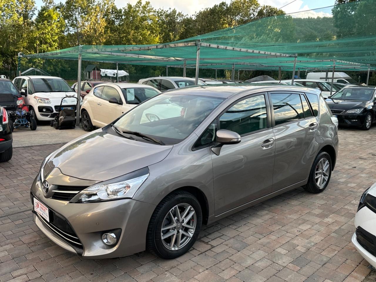 Toyota Verso 1.6 D-4D Active