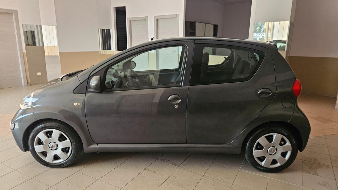 Toyota Aygo 1.0 12V VVT-i 5 porte