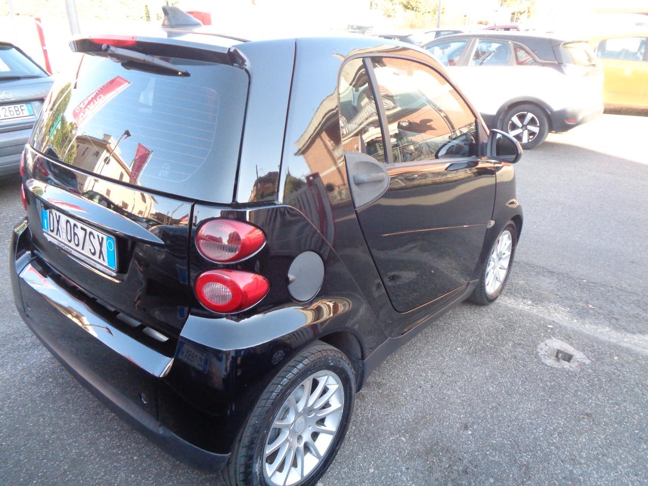 Smart ForTwo 1000 62 kW coupé passion
