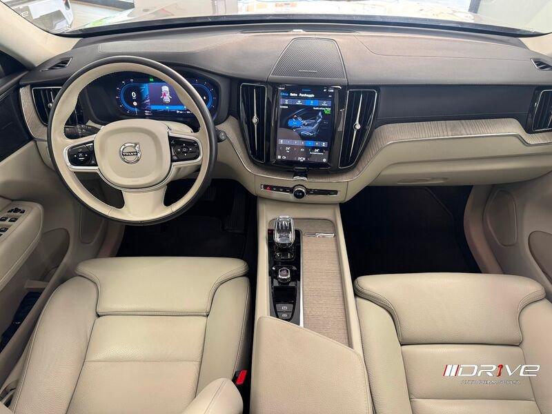 Volvo XC60 XC60 B4 (d) automatico Plus Bright