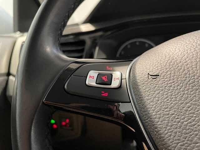 Volkswagen Polo 6ª serie 1.0TSI 95CV Comfortline - NEOPATENTATI