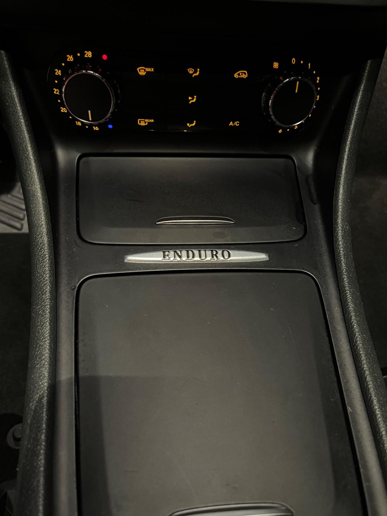 Mercedes-benz GLA 200 d Automatic Enduro Night edition