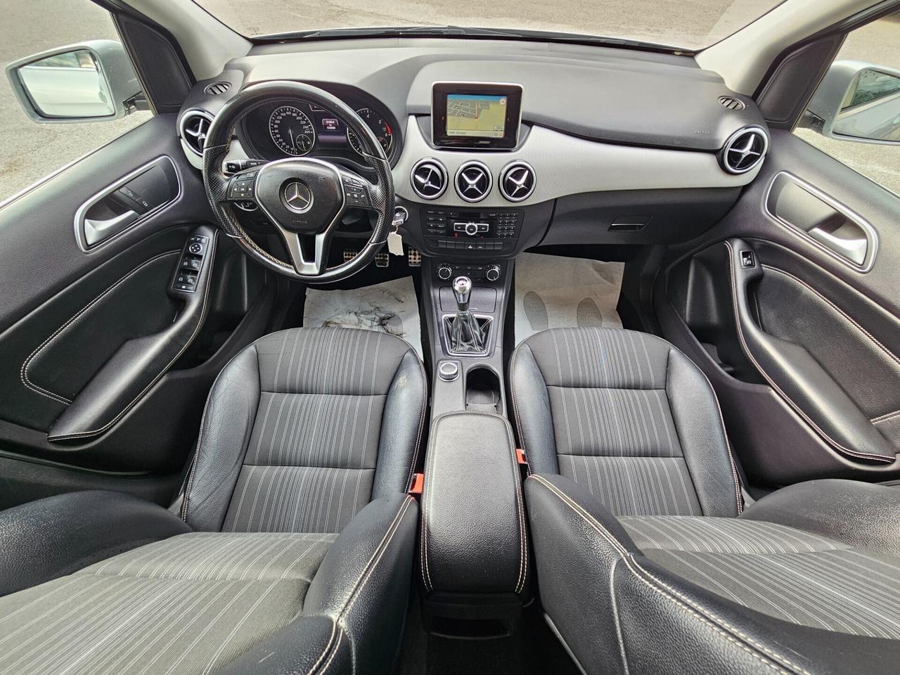 Mercedes-benz B 200 - 2015 - Manuale