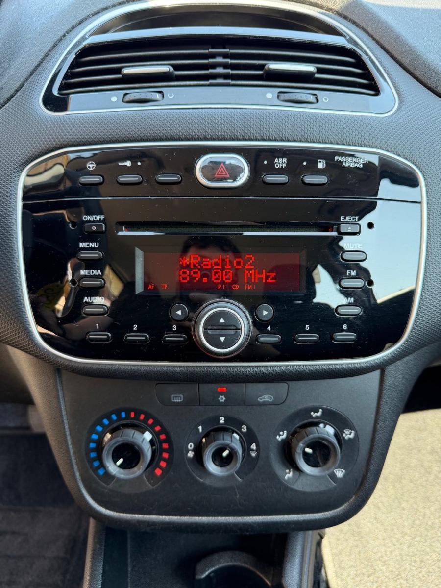 FIAT - Punto - 1.4 8V 5p. Easypower Street