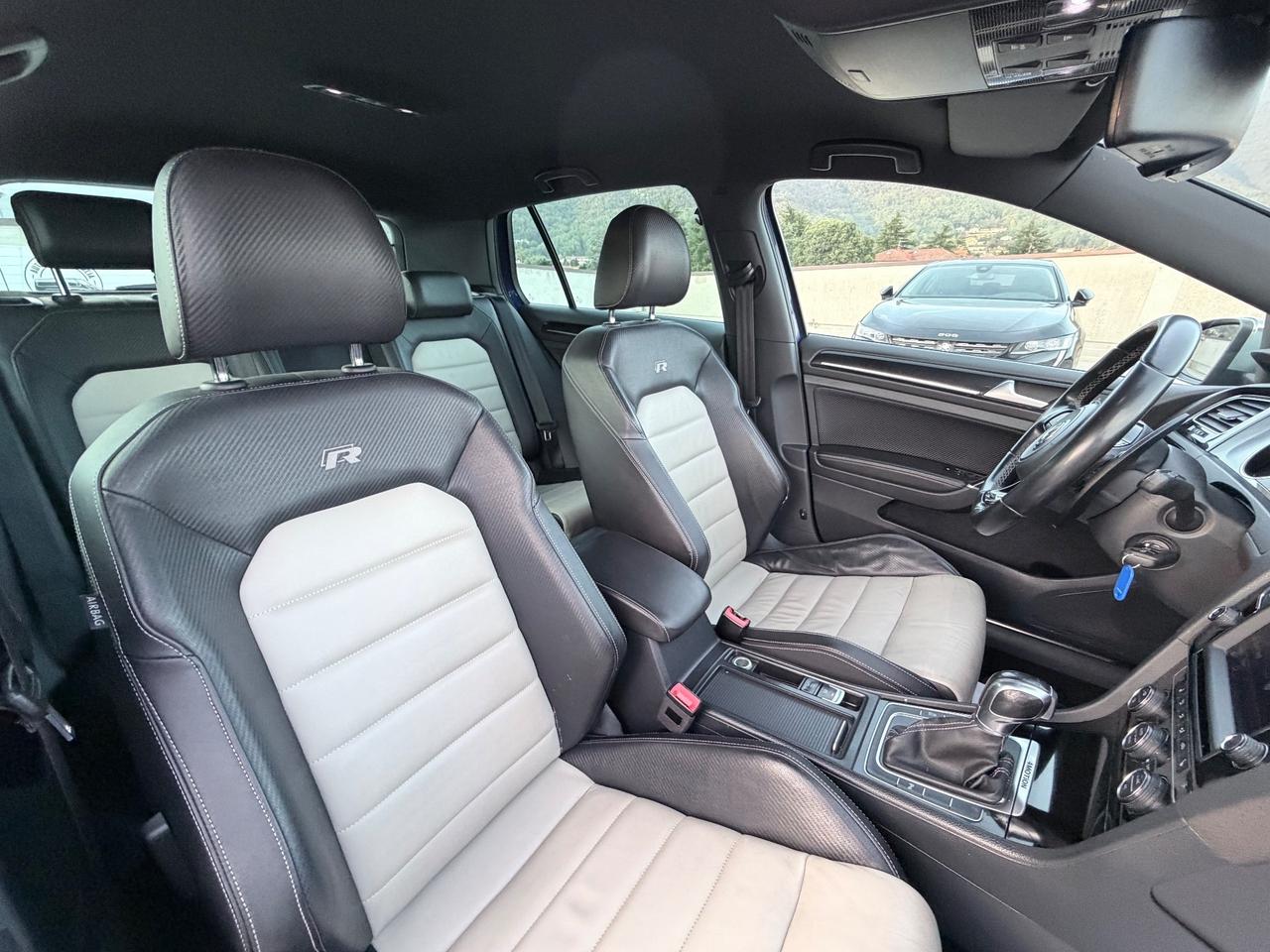 Volkswagen Golf R 2.0 TSI DSG 300CV 4Motion