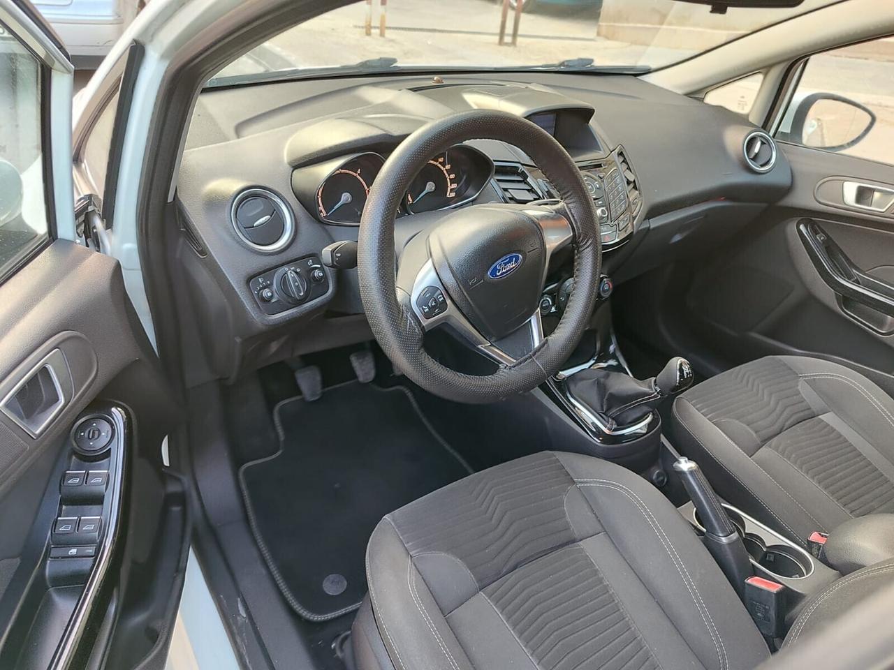 Ford Fiesta 1.5 TDCi 75CV Titanium