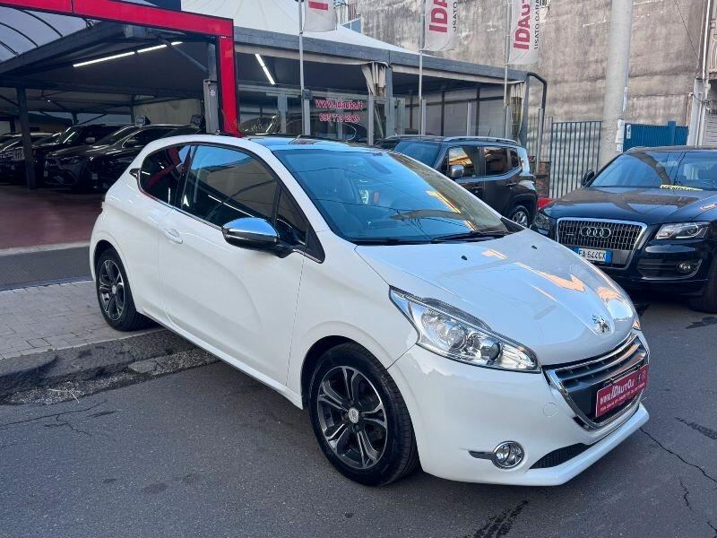 Peugeot 208 1.4 HDi 68 CV 3 porte Allure