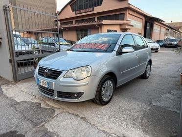 POLO 5 P. BENZINA POCHI KM