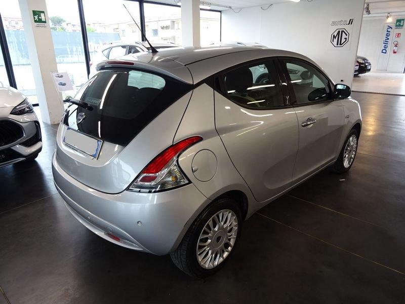 Lancia Ypsilon 1.2 69 CV 5 porte GPL Ecochic Gold