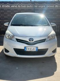 TOYOTA YARIS (anno 2012)