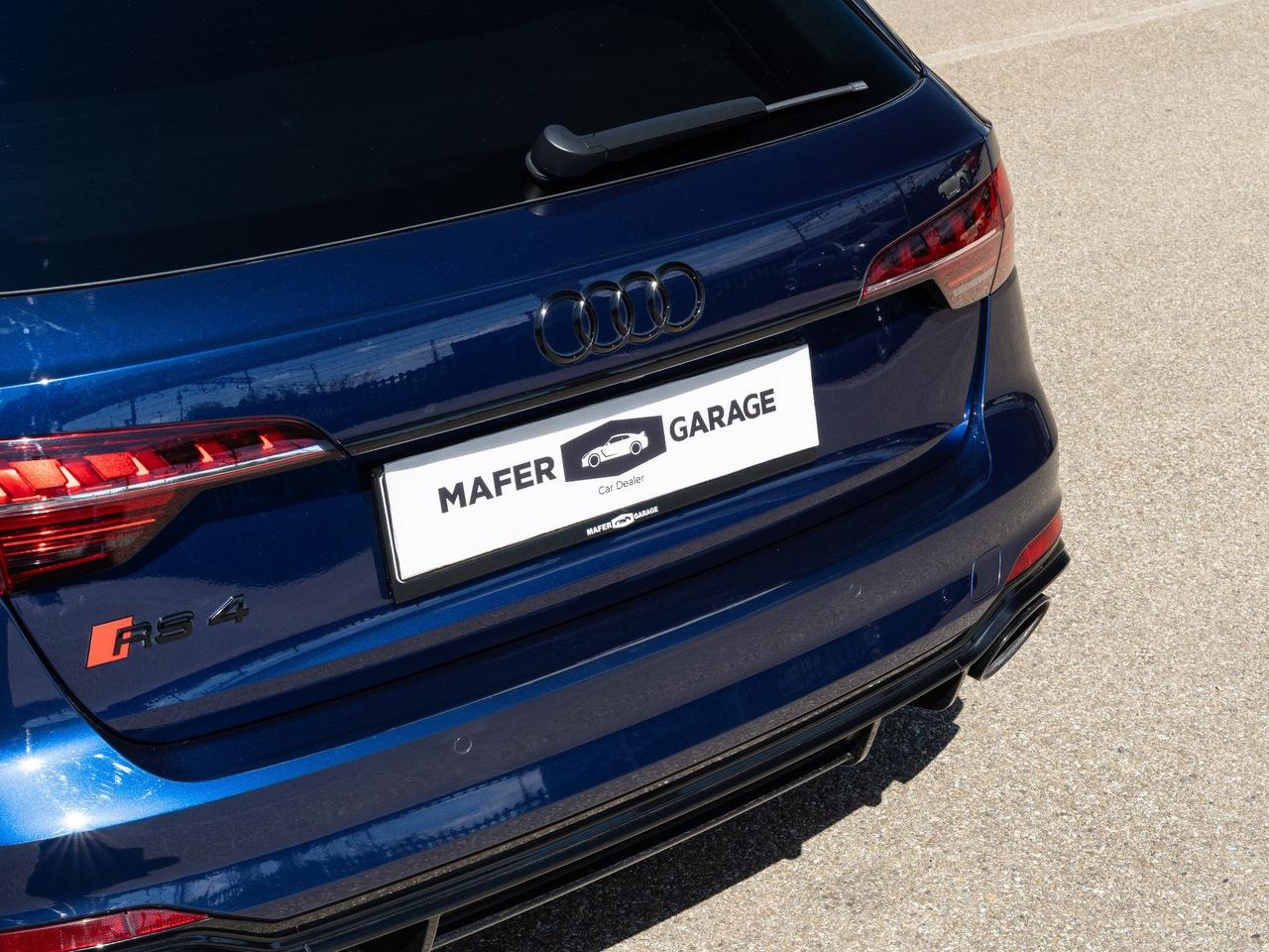 Audi A4 RS 4 Avant