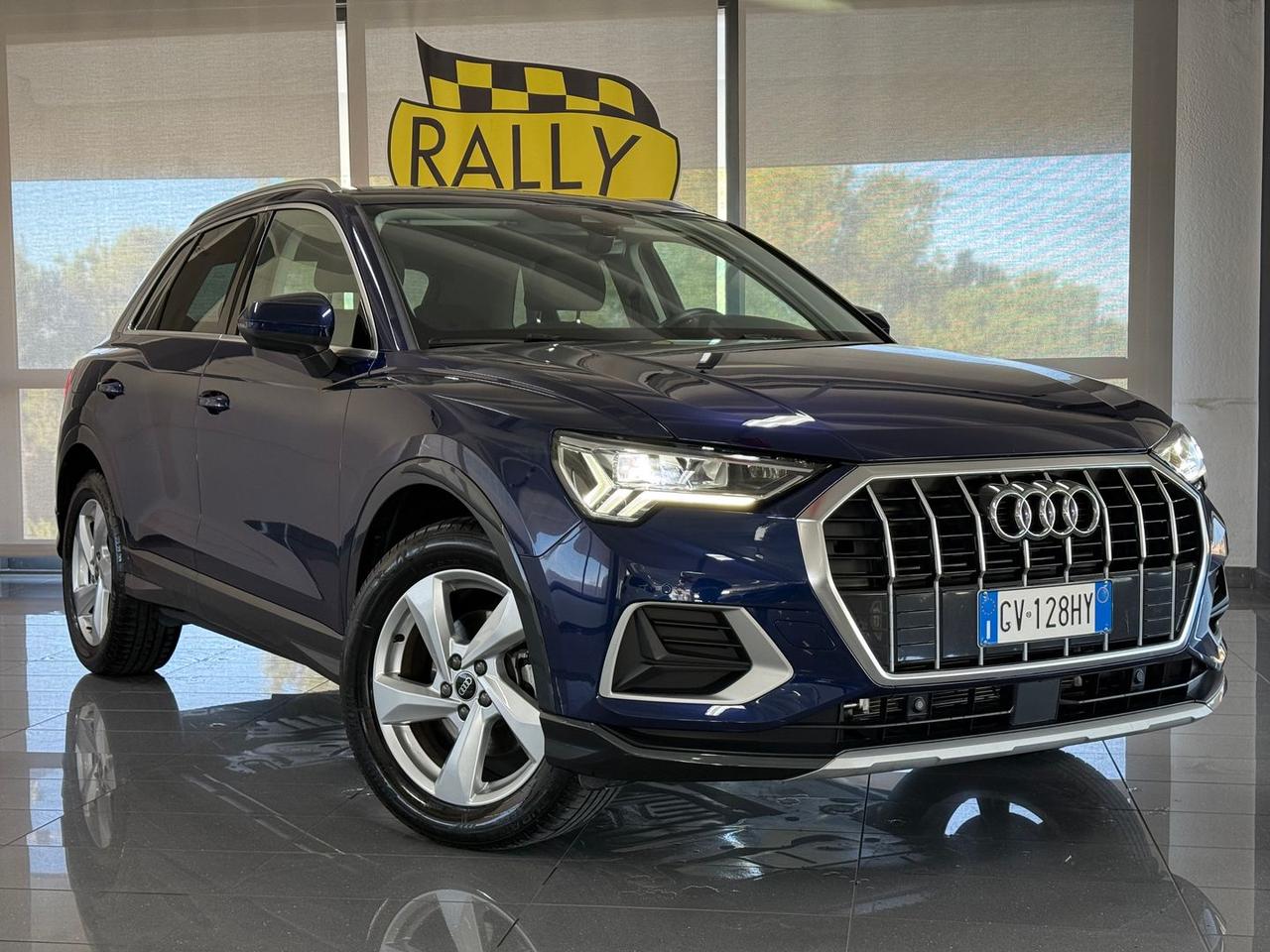 Audi Q3 Identity Black 2.0 35 TDI #8438