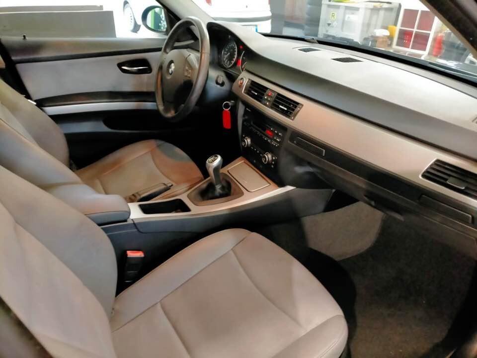 BMW 320d ATTIVA