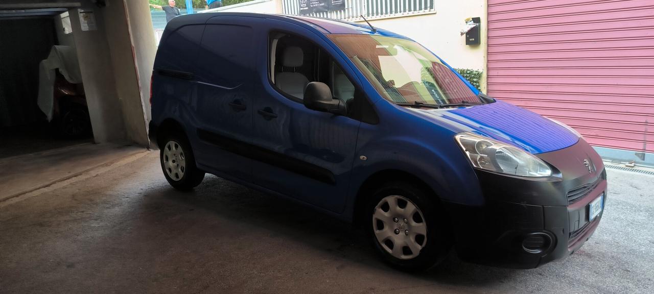 Peugeot Partner Tepee 1.6 HDi 92CV Outdoor