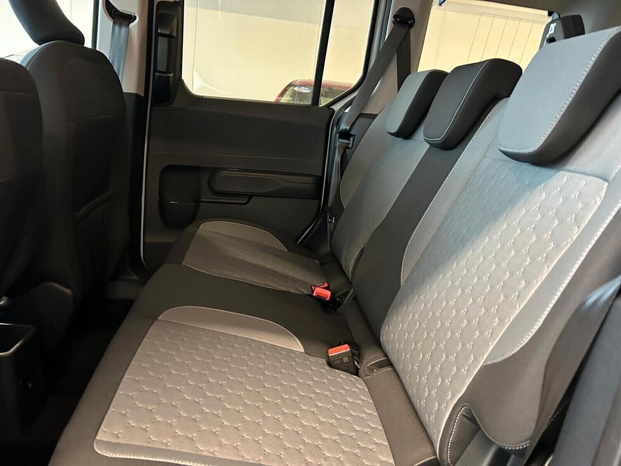 Ford Tourneo Courier TITANIUM 1.0 EcoBoost 6mt KM 0