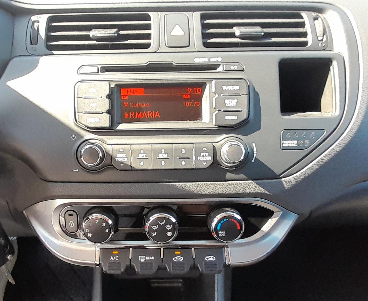 Kia Rio 1.4 CRDi WGT 5p. EX