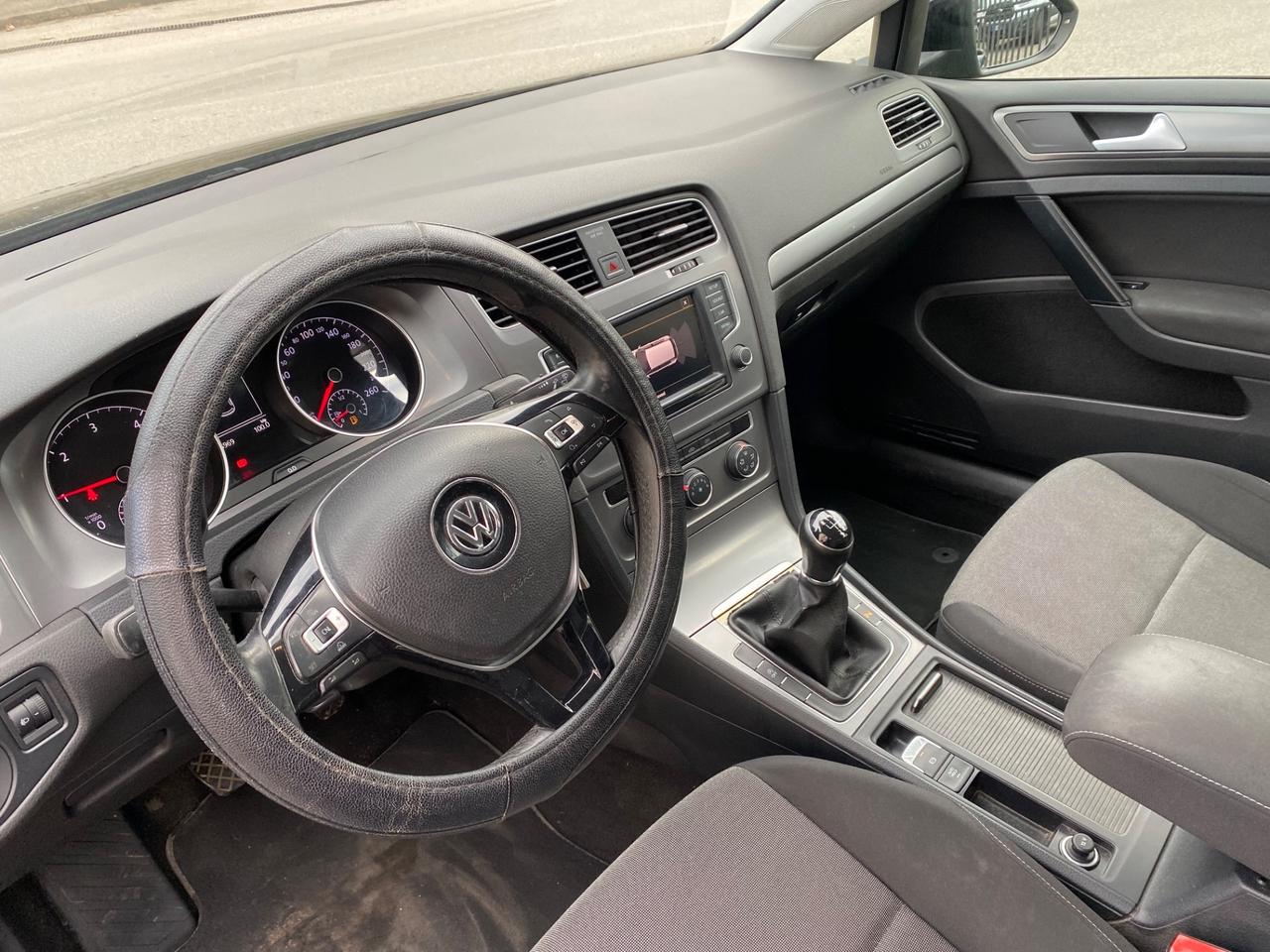 Volkswagen Golf. 16 TDI Trendline BlueMotion Technology