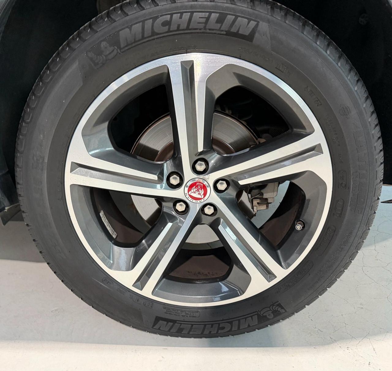 Jaguar F-Pace IVA ESPOSTA R-Sport Tetto Pelle Meridian