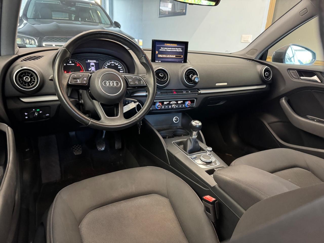 Audi A3 Sedan 30 TDI Admired