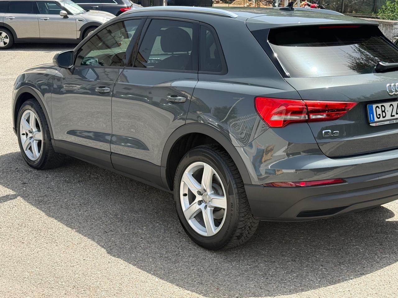 Audi Q3 35 TDI S tronic Business Advanced