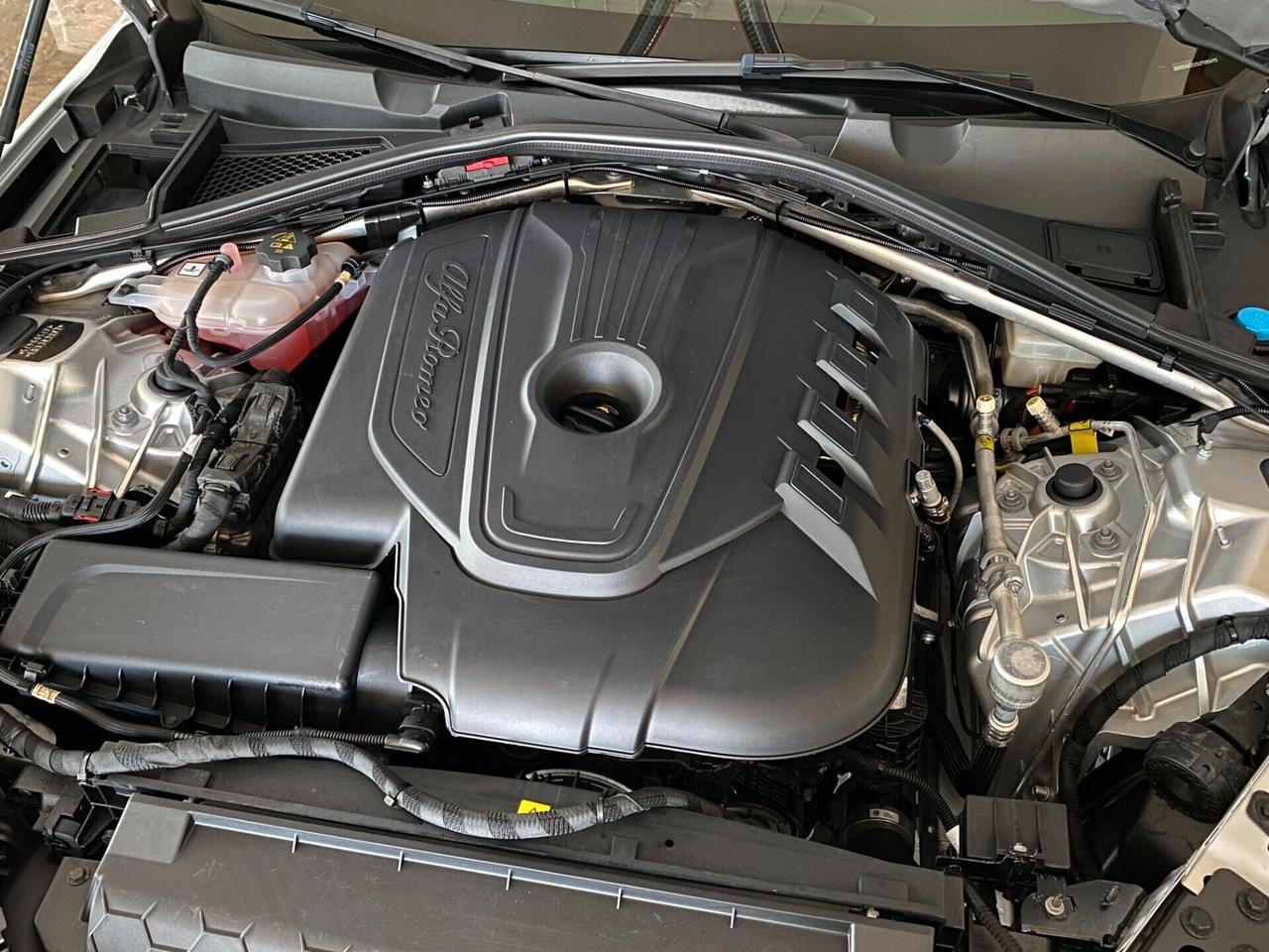 Alfa Romeo Giulia 2.2 TURBODIESEL 160 cv. AT8 EXECUTIVE (Nav)