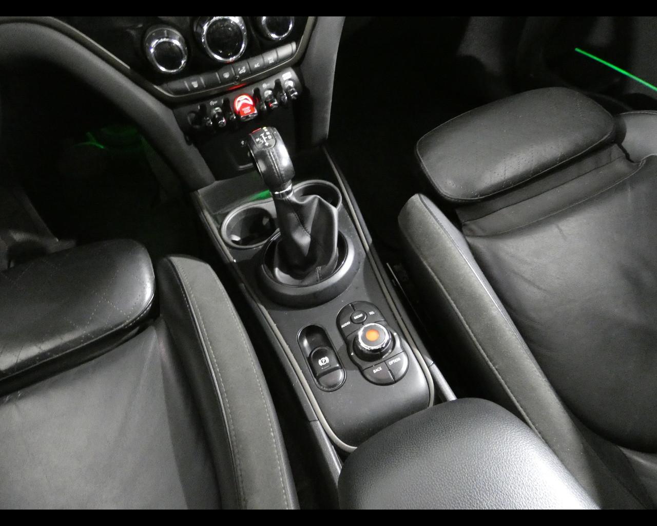 MINI Mini Countrym.(F60) - Mini 2.0 Cooper D Hype Countryman