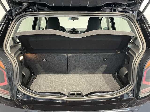 Volkswagen up! 1.0 65CV move up! - NEOPATENTATI -