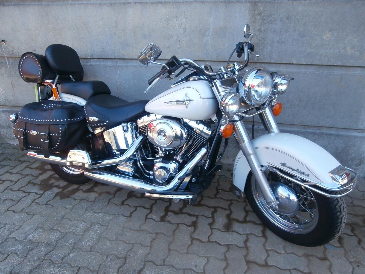 Harley-davidson 1450 Heritage Softail Classic del 2000 compreso trapasso, tagliando, garanzia