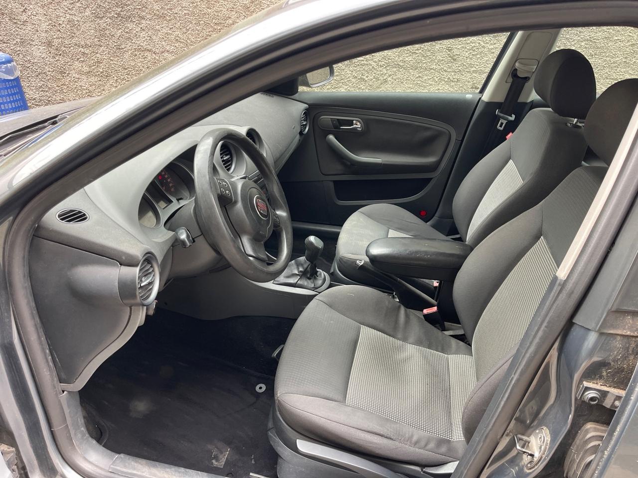 SEAT IBIZA DUAL 1.4 BENZINA-GPL EURO4 85CV NEOPATENTATI