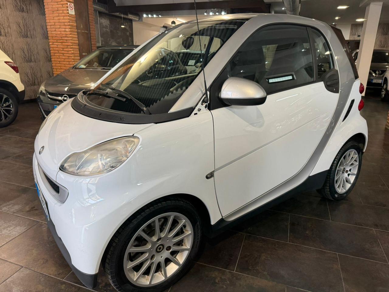 Smart ForTwo 800 33 kW coupé pure cdi