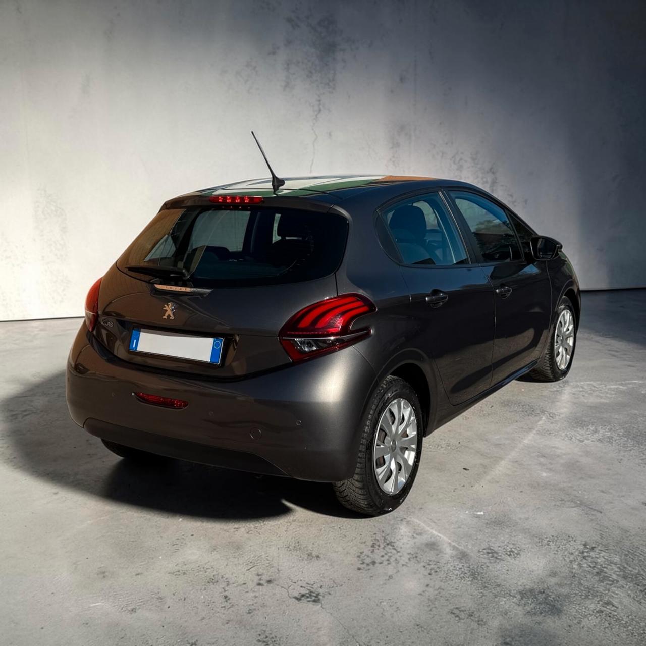 Peugeot 208 PureTech 82 5 porte Allure
