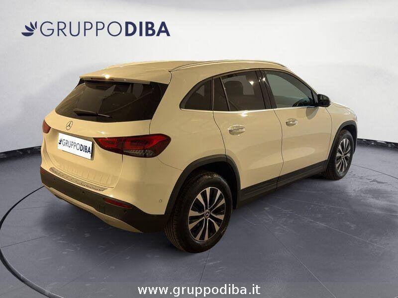 Mercedes-Benz GLA GLA-H247 2020 Benzina 180 Executive auto