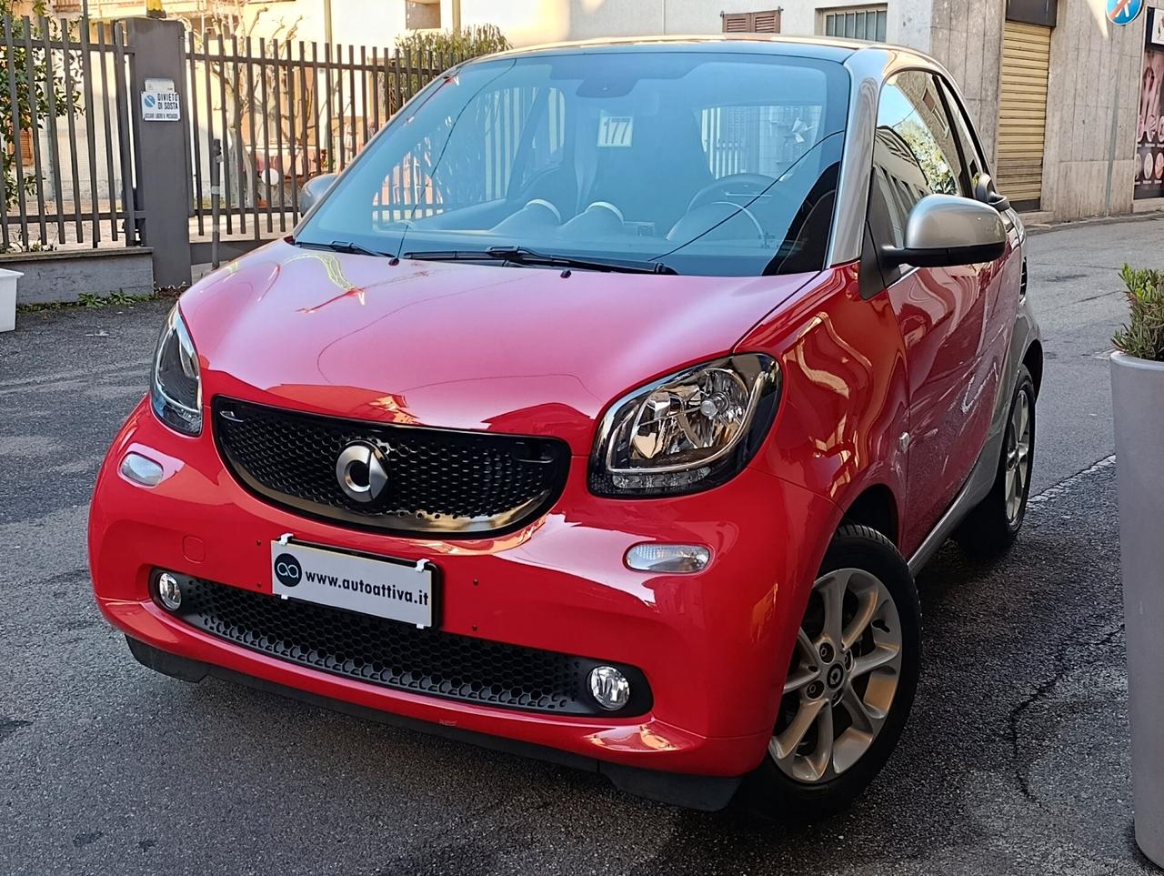 Smart ForTwo 70 1.0 twinamic 2019 km 27.572 certificati