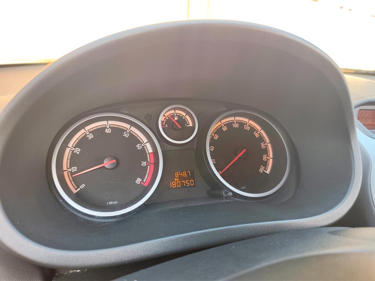 Opel Corsa 1.2 Benz euro 5 3 porte