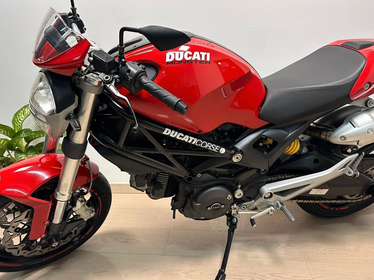 DUCATI MONSTER 696 DA 79€ AL MESE