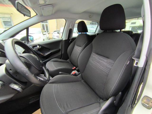 PEUGEOT 208 1° serie 1.0 VTi 68 CV ADATTA A NEOPATENTATO