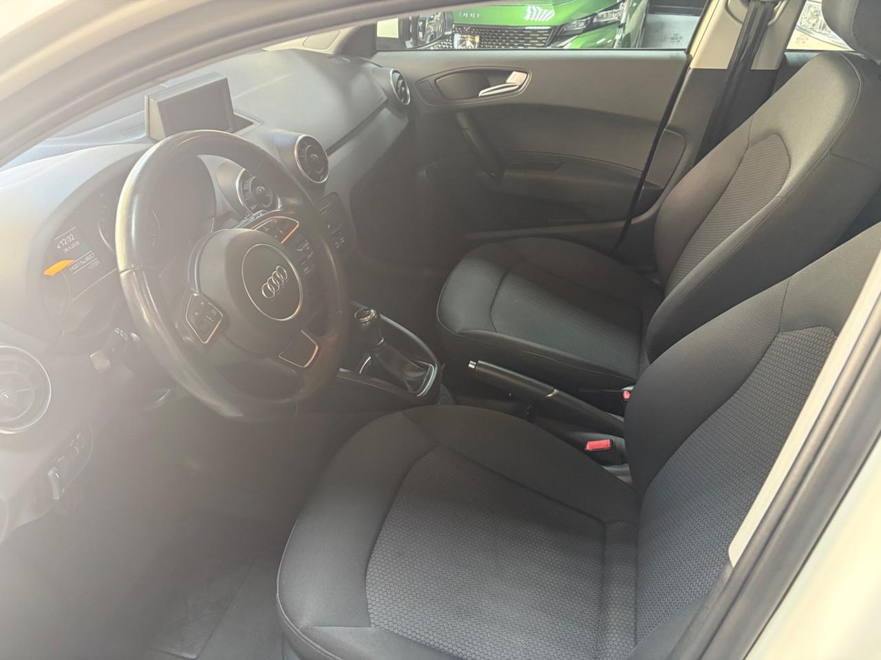 Audi A1 SPB 1.6 TDIAttraction