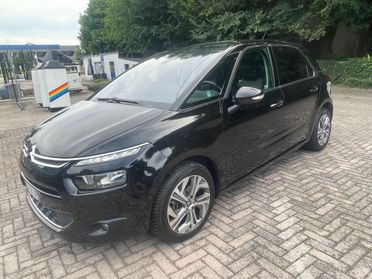 Citroen C4 Picasso 1.6 e-HDi anno 2014..€4999