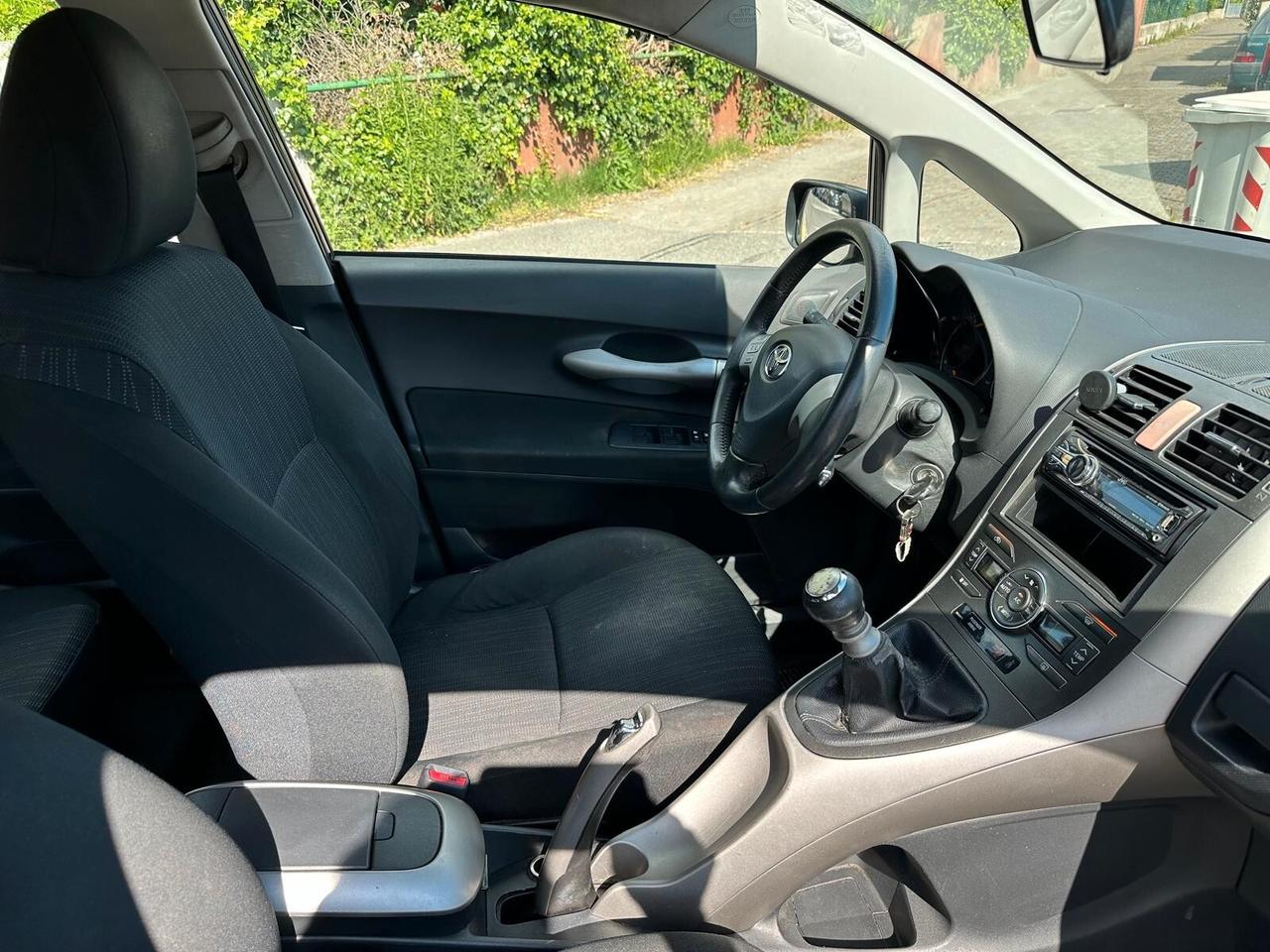 Toyota Auris 2.0 D-4D DPF 5 porte Sol