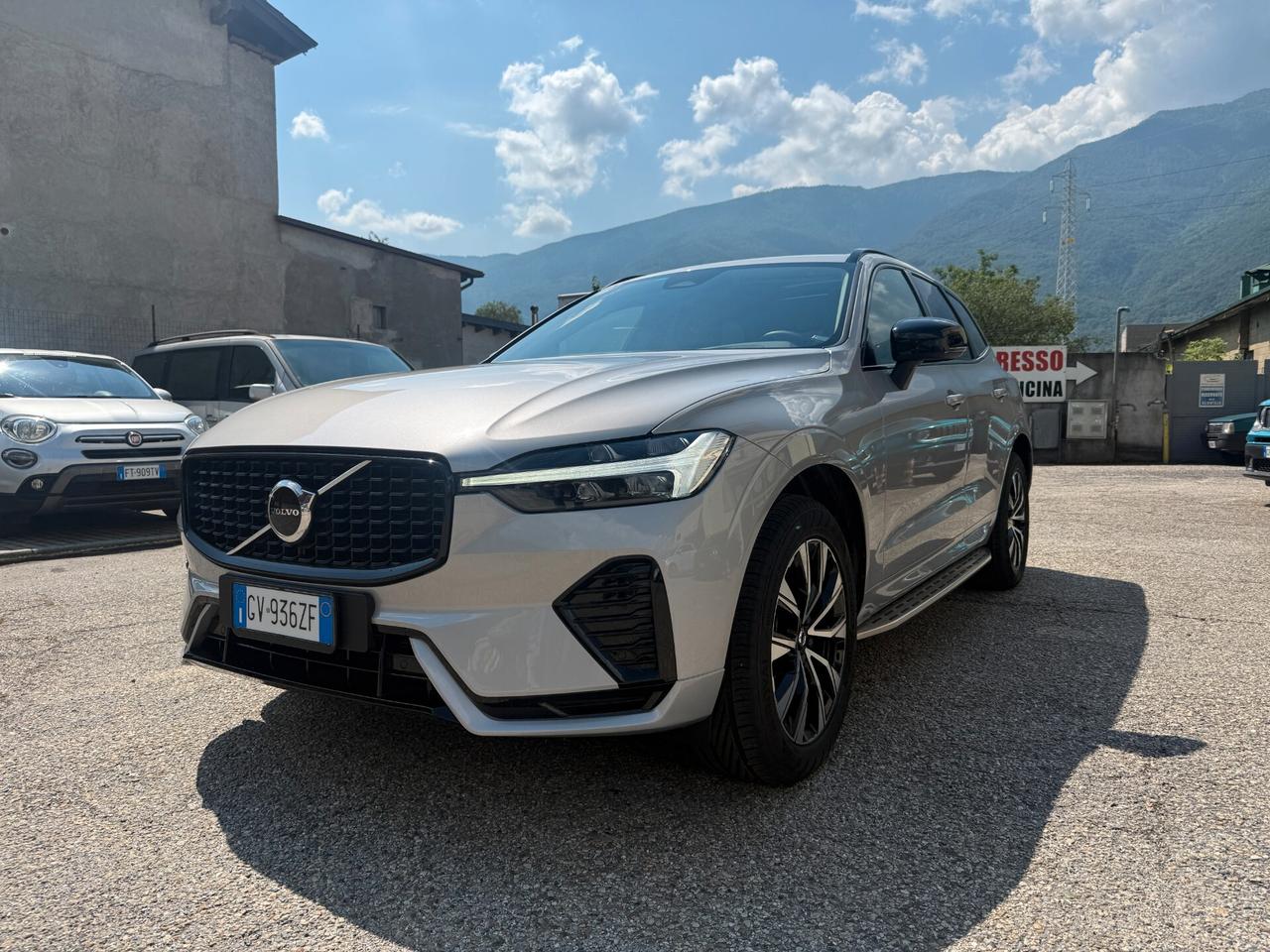 Volvo XC 60 XC60 B5 AWD automatico Plus Dark