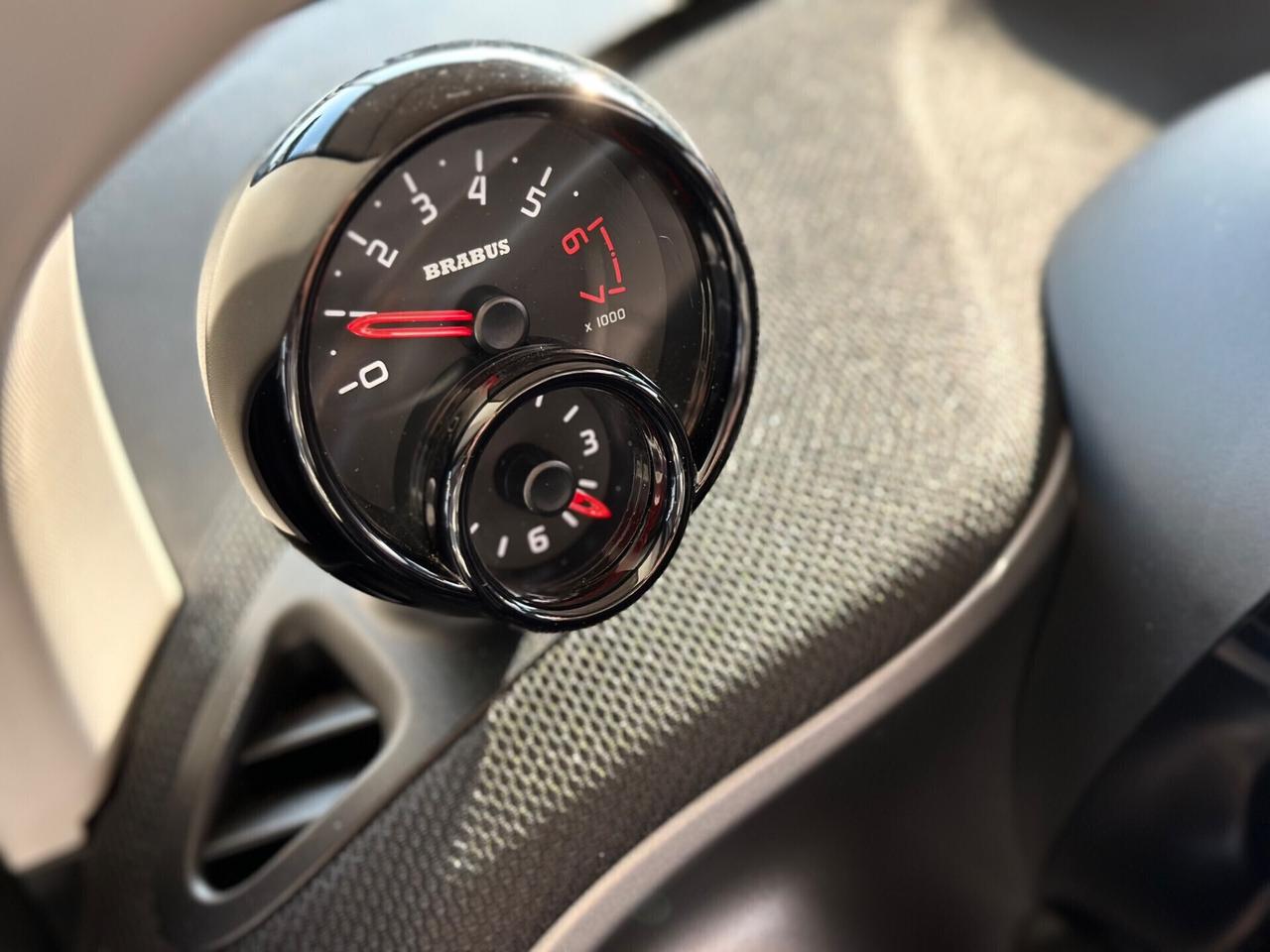 Smart ForTwo BRABUS 0.9 Turbo Twinamic Cabrio