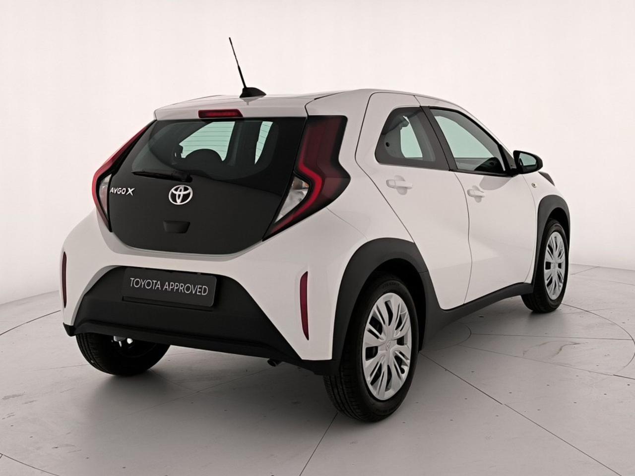 Toyota Aygo x 1.0 active 72cv s-cvt