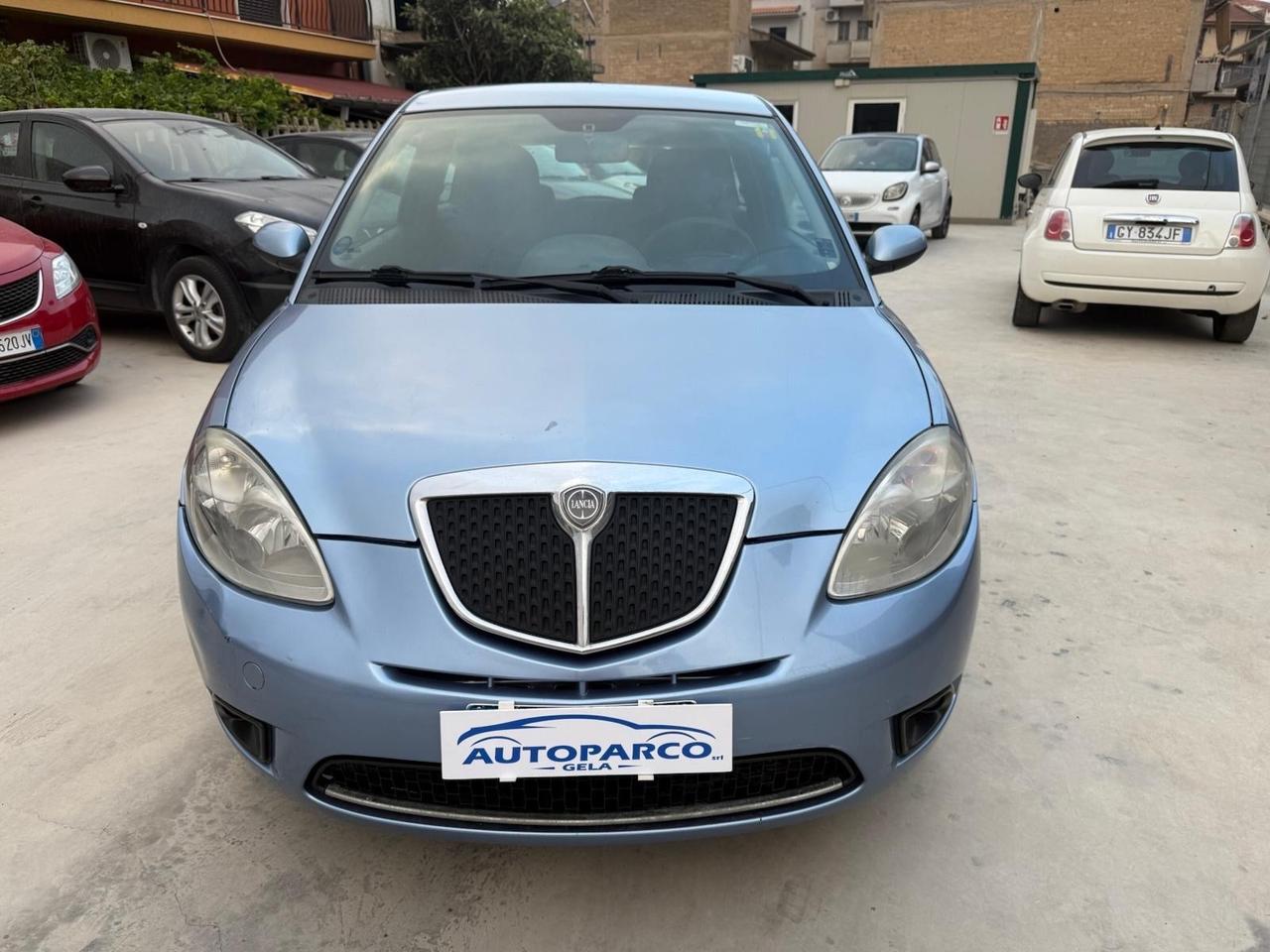 Lancia Ypsilon 1.3 MJT 75 CV