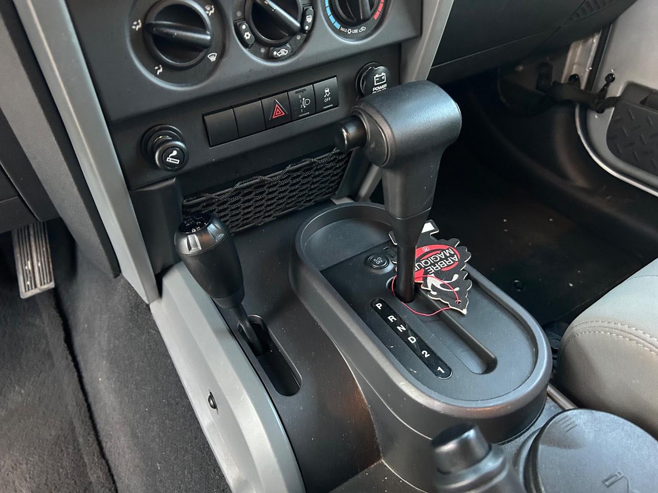 Jeep Wrangler 2.8 CRD DPF Sahara Auto 177cv