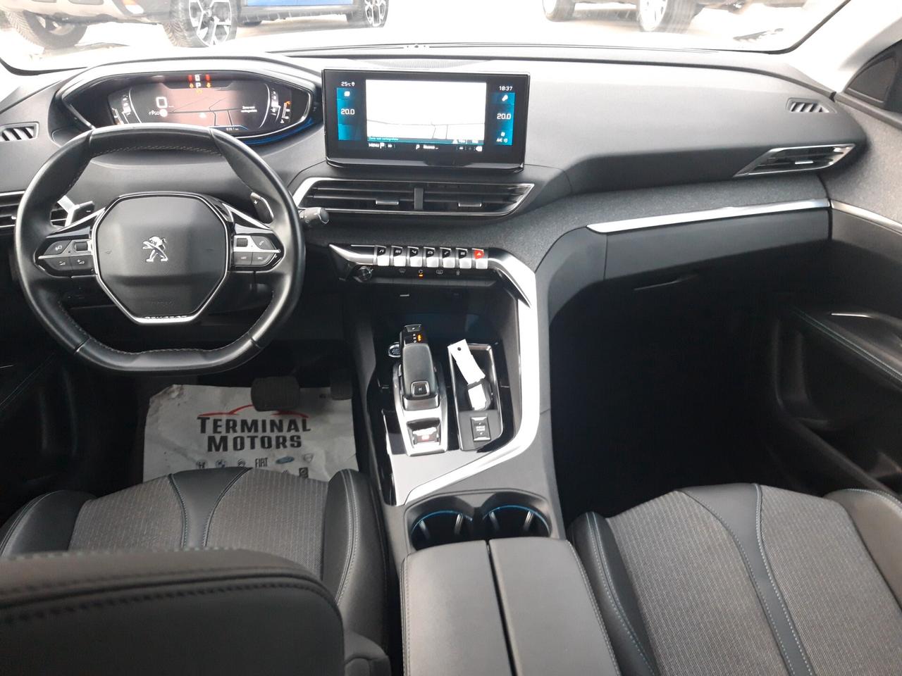 Peugeot 3008 BlueHDi 130 S&S EAT8 Allure