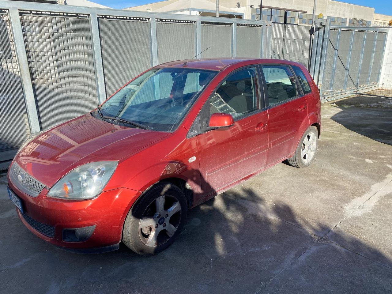 Ford Fiesta 1.4 TDCi 5p. Titanium